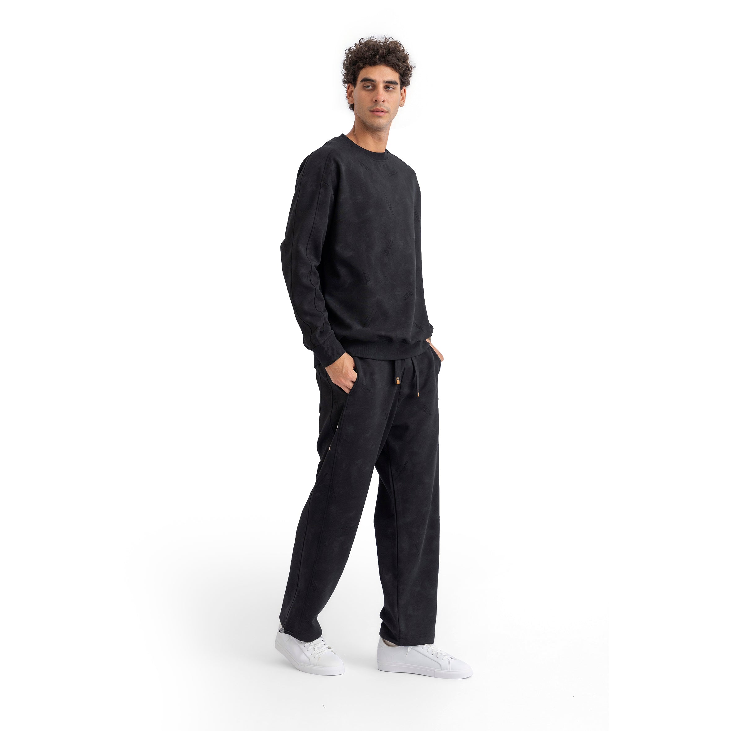 DISTRESSED SET (902)